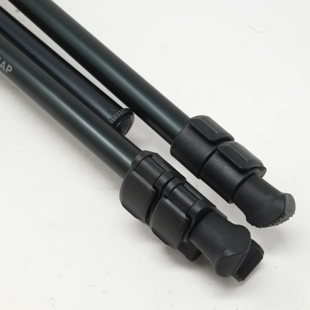 Used Vanguard Vesta 233AP tripod kit (SH45565)
