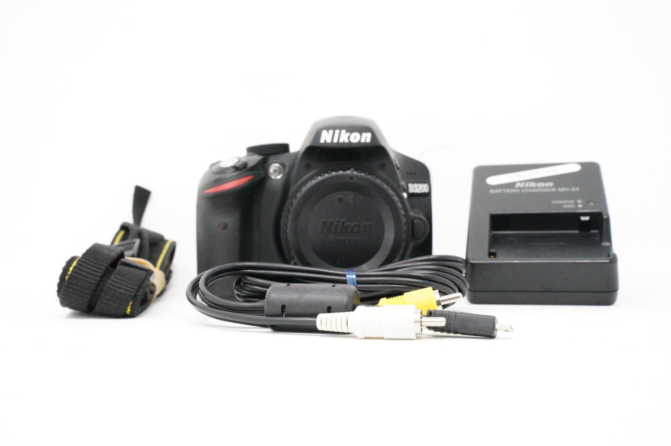 Used Nikon D3200 DSLR