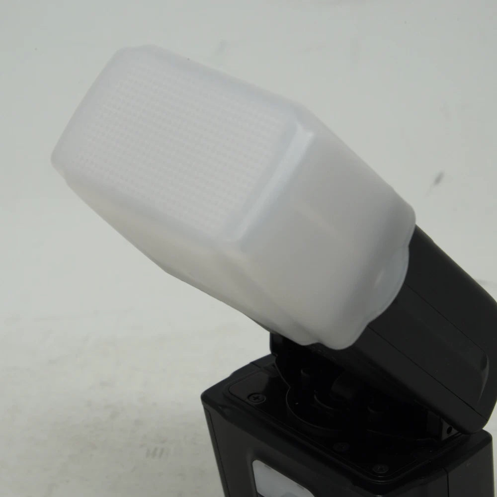 Used Nissin i40 Flash in Fujifilm fitting (Case SH45684)