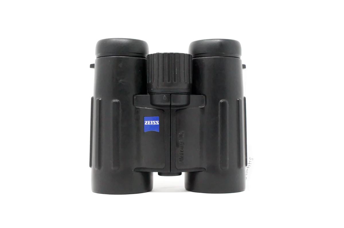 Used Zeiss Victory FL 8x32 T* binoculars with case (SH40195)