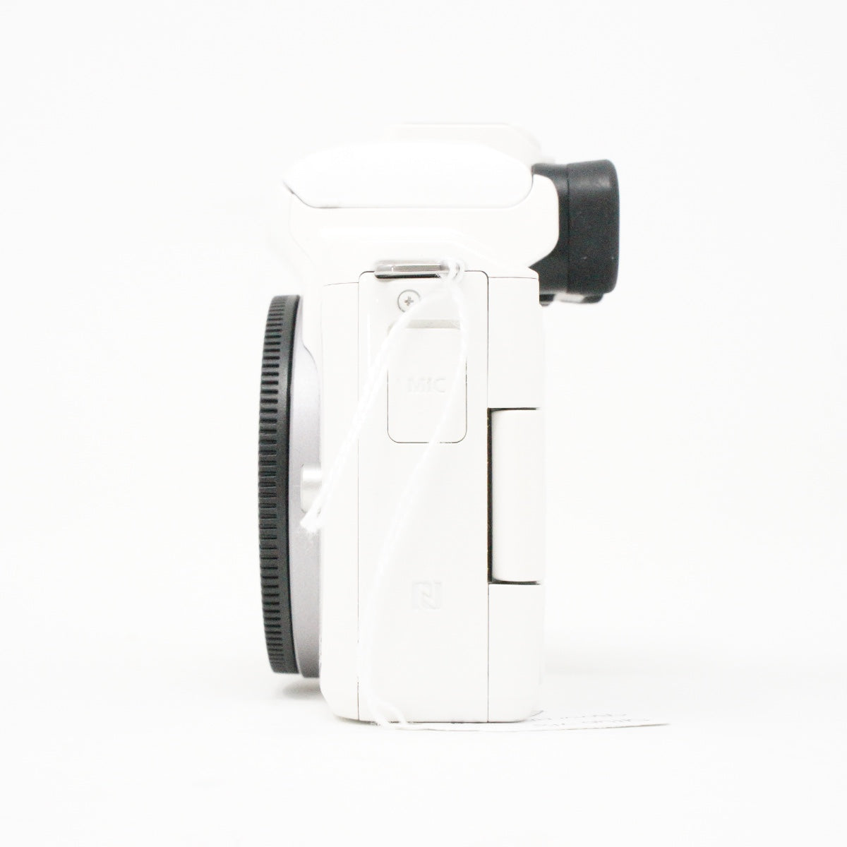 Used canon EOS M50 digital camera body in White