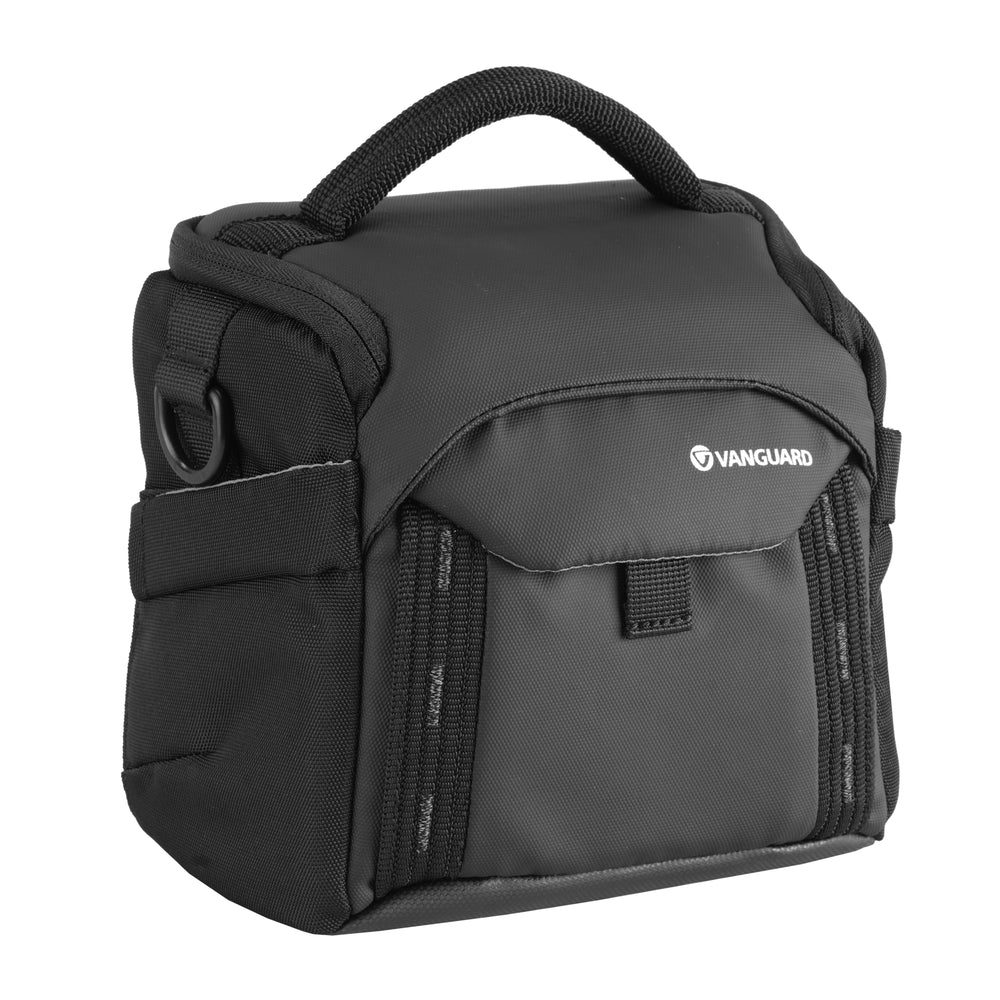 Vanguard VEO Adaptor 15M BK 3 Litre Shoulder Bag - Black