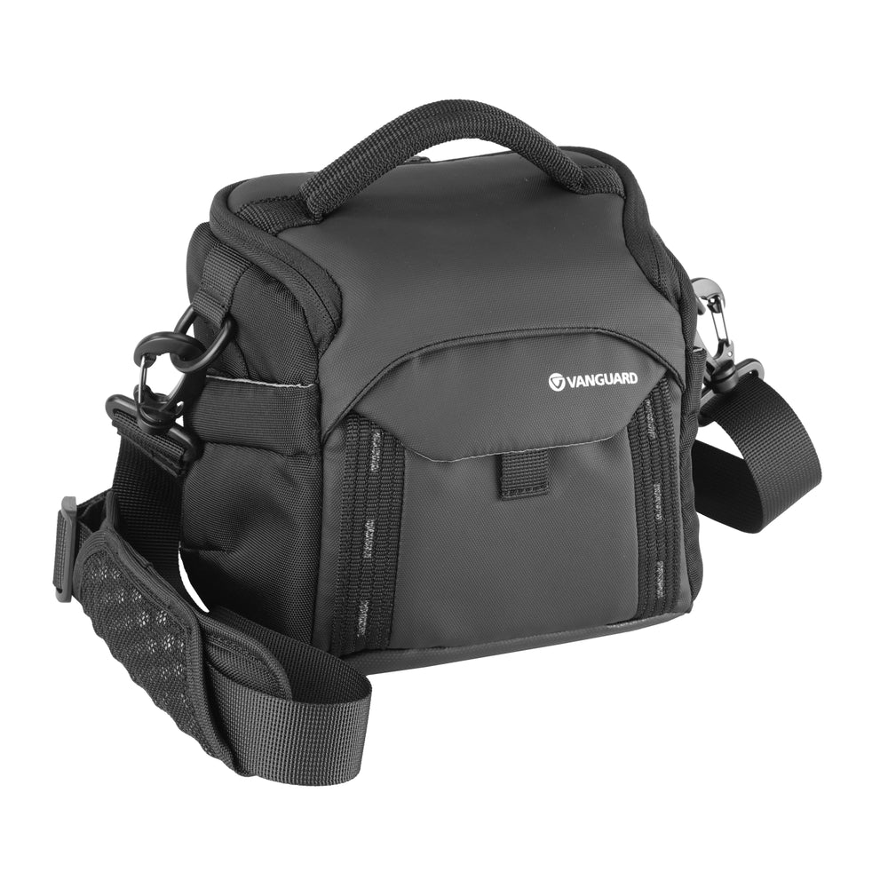 Vanguard VEO Adaptor 15M BK 3 Litre Shoulder Bag - Black