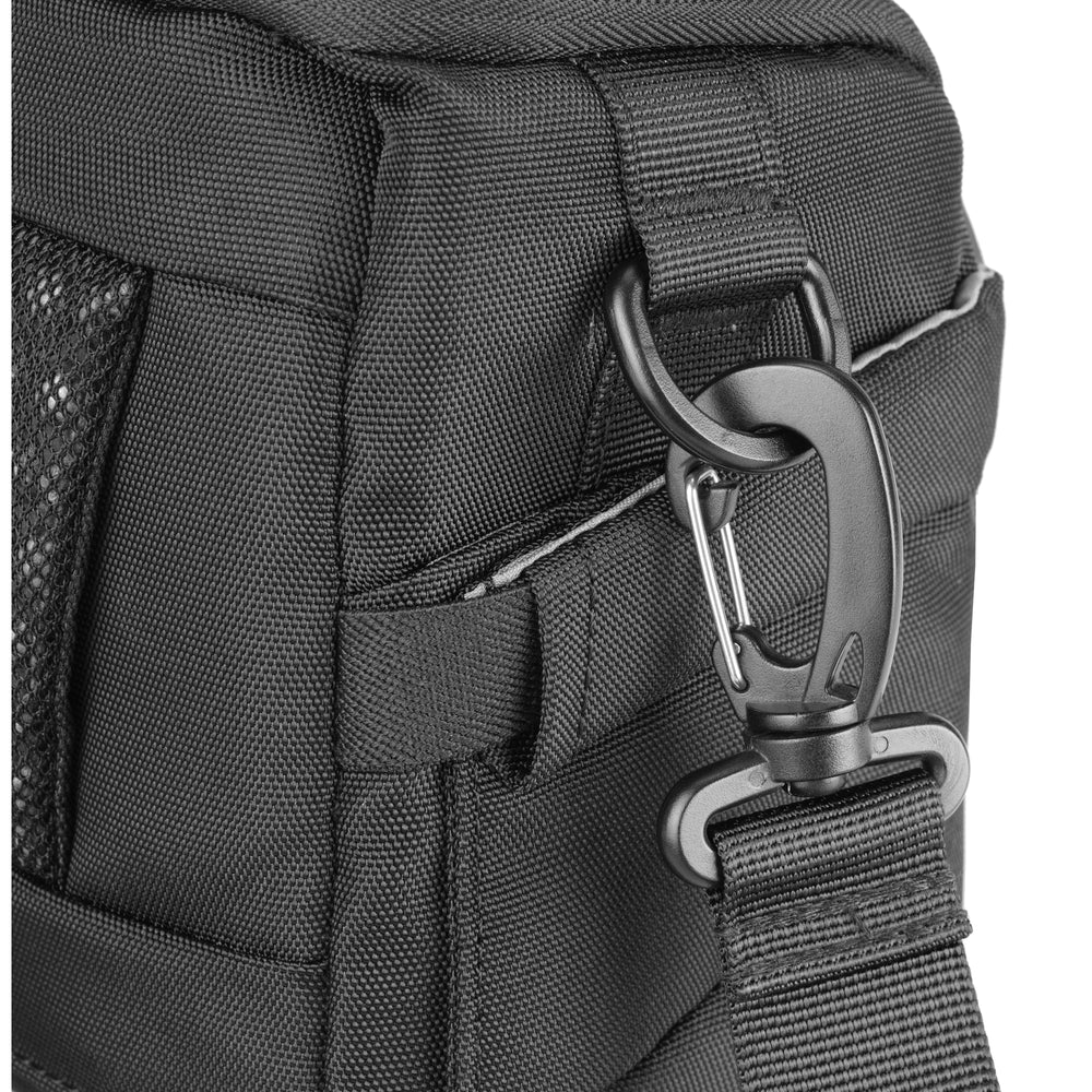 Vanguard VEO Adaptor 15M BK 3 Litre Shoulder Bag - Black