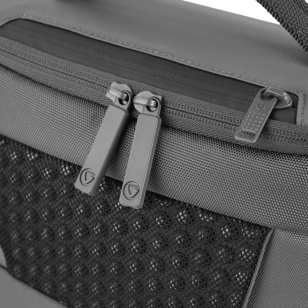 Vanguard VEO Adaptor 24M GY Shoulder Bag - Grey