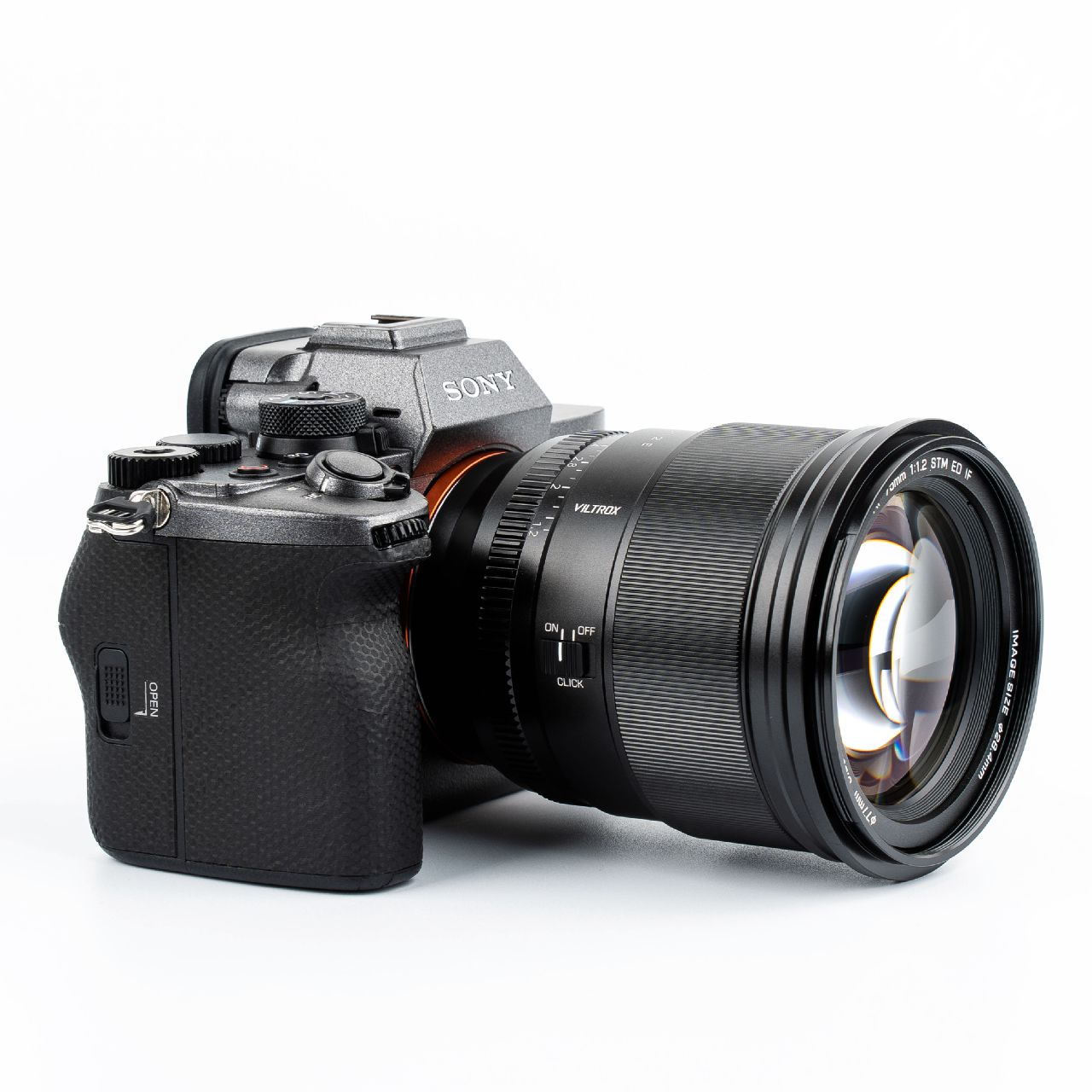 Viltrox AF 75mm F1.2 AF Lens - Sony E