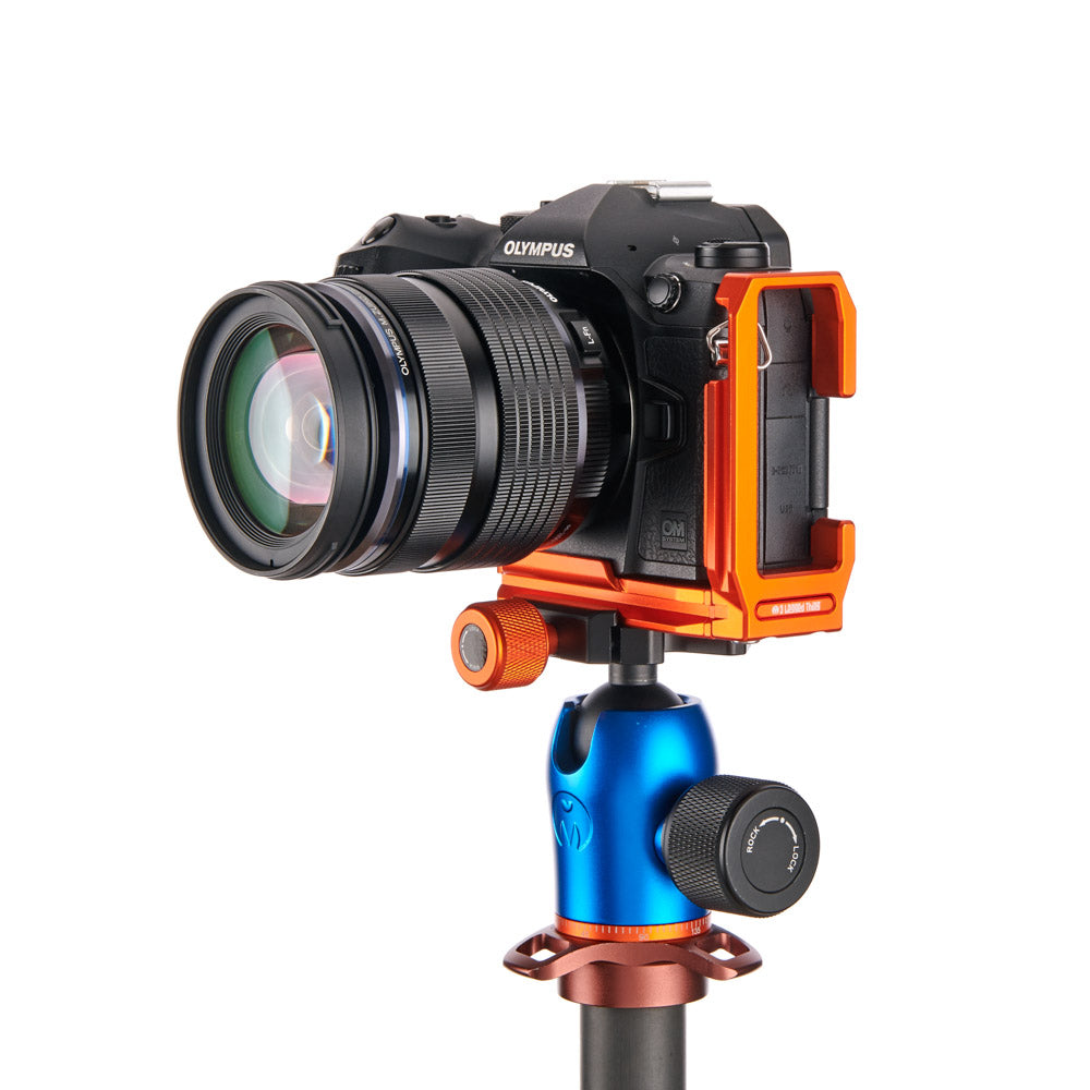 Product Image of 3 legged thing OLLIE-C 90mm Arca L Bracket Copper for OM System OM-2