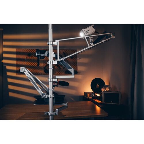 FALCAM Geartree Home Desk Studio Setup for streamers photography youtube vloggers