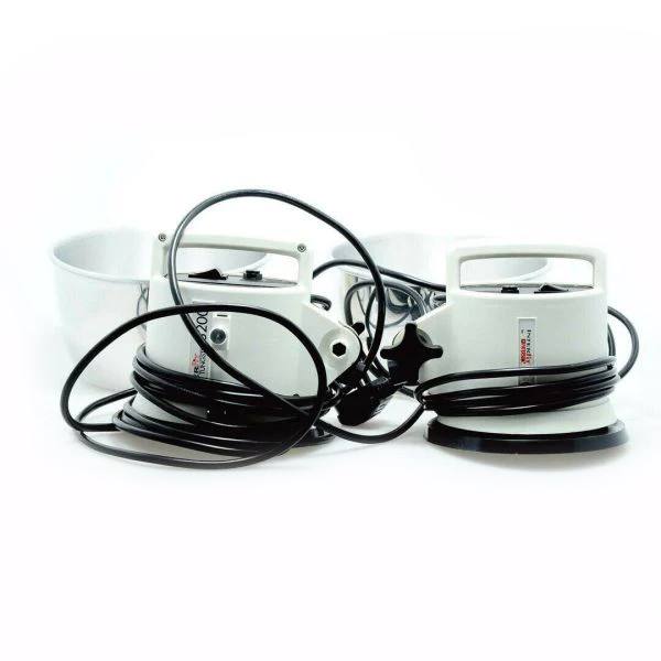 Product Image of Used 2 x heads with power leads, 2 x dish reflectors, 2 x Philips 500w Tungsten bulbs, carry case (SH35198)