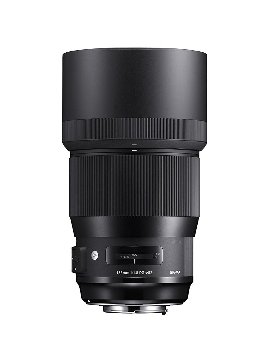 Product Image of Sigma 135mm f1.8 DG HSM Art lens