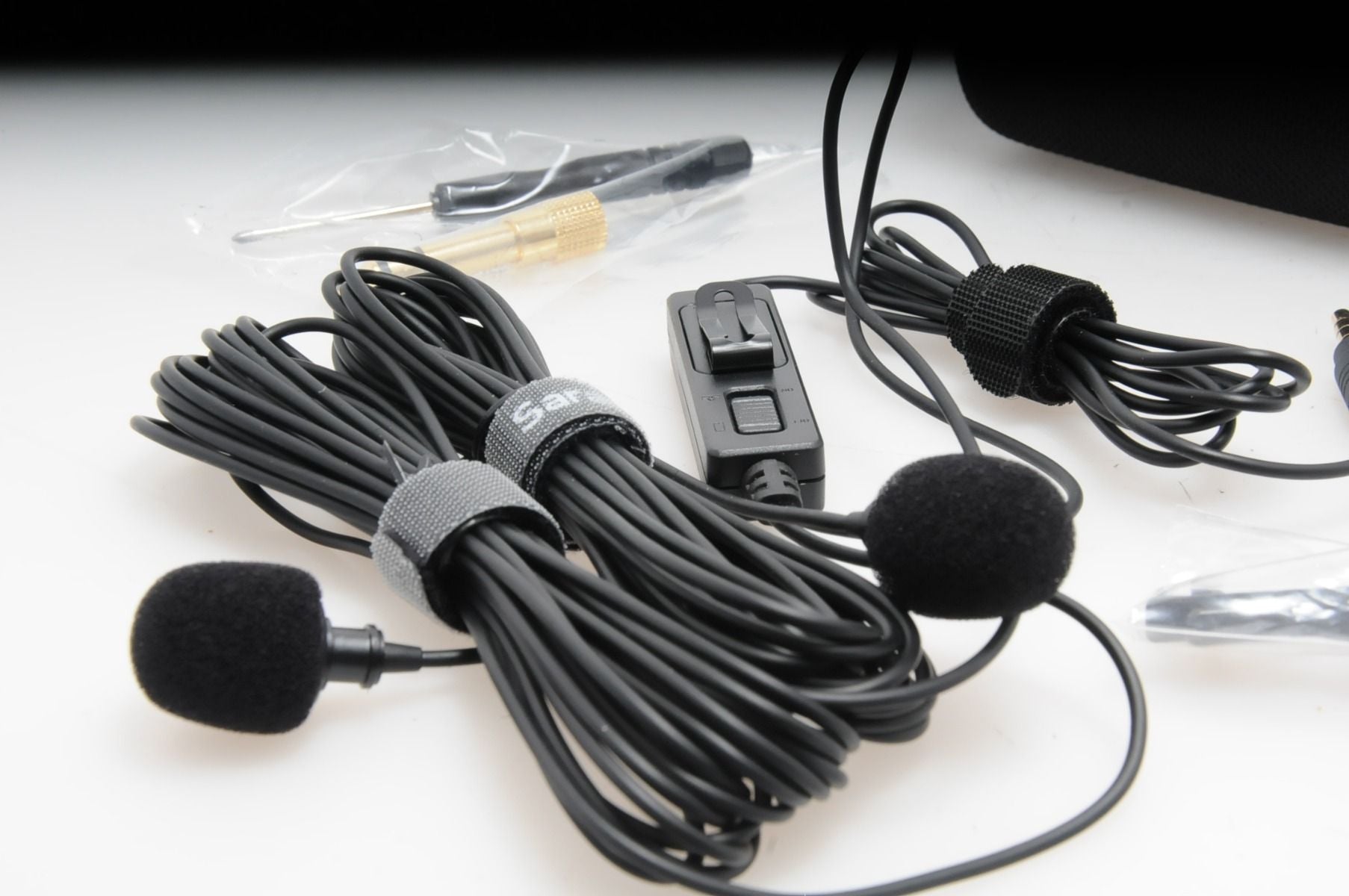 Used Saramonic Lavalier Microphone for DSLR cameras (Boxed SH36706)
