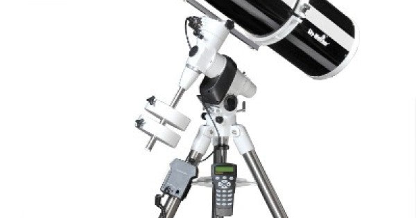 Sky Watcher Explorer-200P Telescope + EQ-5 PRO SynScan™ GOTO Newtonian Reflector 10923/20981