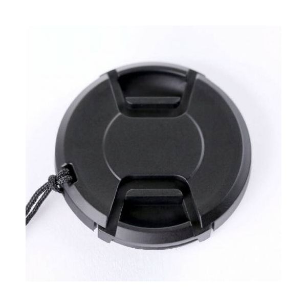 Summit 62mm Clip-On Lens Cap with Cap Keeper for all Lenses with a 62mm Diameter